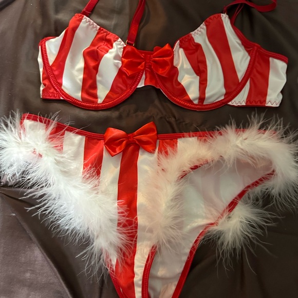 Lingerie - Picture 3 of 5